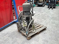 Industrie lak en coating - airpressure spuit - afbeelding 1 van  5