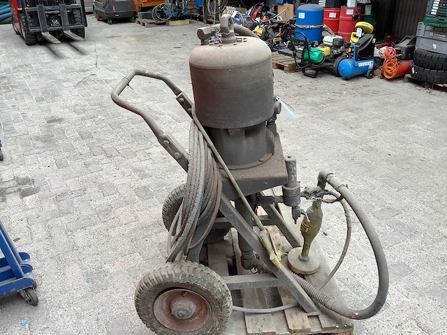 Industrie lak en coating - airpressure spuit - afbeelding 4 van  5