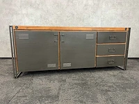 Industrieel dressoir 200x45
