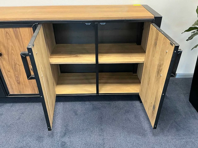 Industrieel dressoir - afbeelding 6 van  7