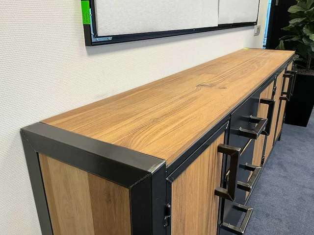 Industrieel dressoir - afbeelding 7 van  7