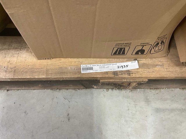 Industrieel gouden bloempotten - afbeelding 15 van  27