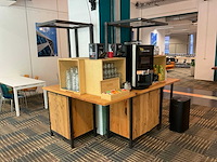 Industrieel koffiemeubel - afbeelding 1 van  8