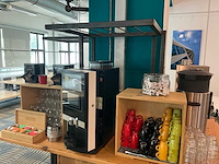 Industrieel koffiemeubel - afbeelding 7 van  8