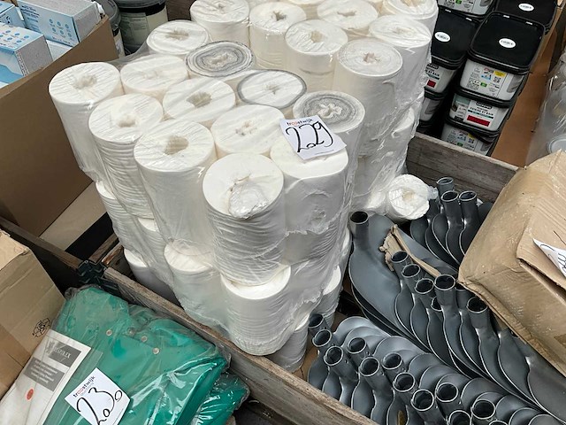 Industrieel poetspapier - patij papierrollen - afbeelding 2 van  4