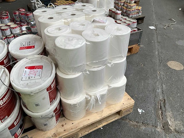 Industrieel poetspapier - patij papierrollen - afbeelding 4 van  6