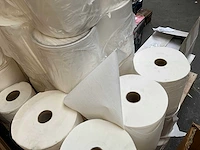 Industrieel poetspapier - patij papierrollen - afbeelding 6 van  6