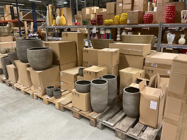 Industrieel wit bloempotten - afbeelding 1 van  13