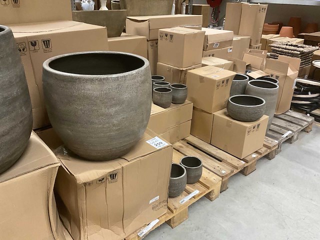 Industrieel wit bloempotten - afbeelding 12 van  13