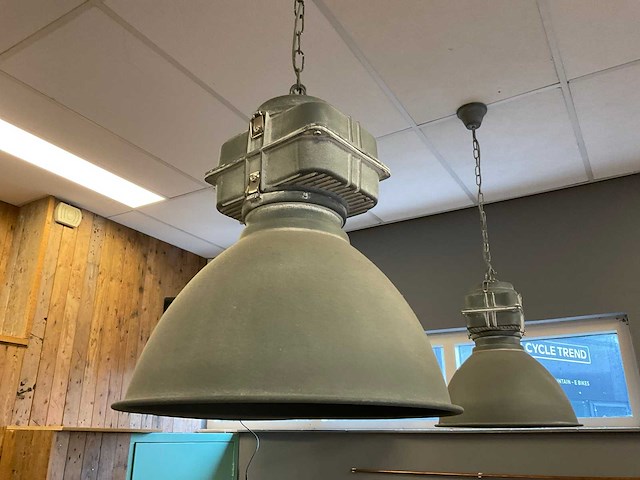 Industriële 230 v hanglamp (2x) - afbeelding 3 van  7
