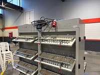 Industriële accucel test- en sorteerkast 5v 10a (256 kanalen) - afbeelding 2 van  7