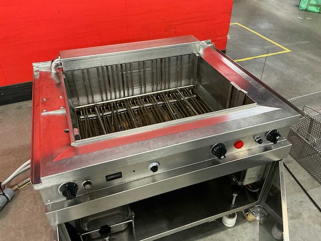 Industriële batchfrituur friteuse - afbeelding 10 van  16