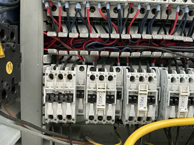 Industriële besturings-/schakelkasten – siemens simatic s7 plc – 5× toshiba vf-s11 frequentieregelaar - afbeelding 2 van  27