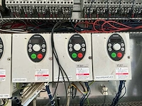 Industriële besturings-/schakelkasten – siemens simatic s7 plc – 5× toshiba vf-s11 frequentieregelaar - afbeelding 16 van  27