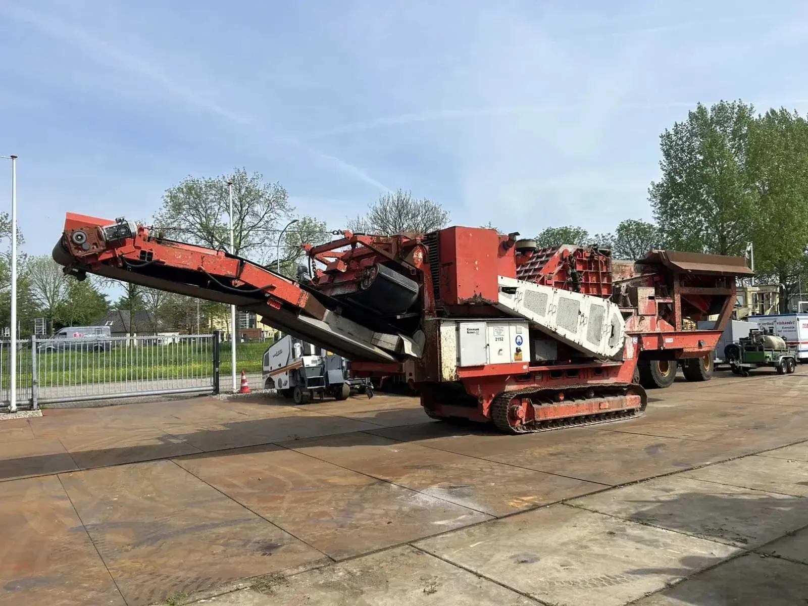 Industriële bouwmachines, gereedschappen en diversen