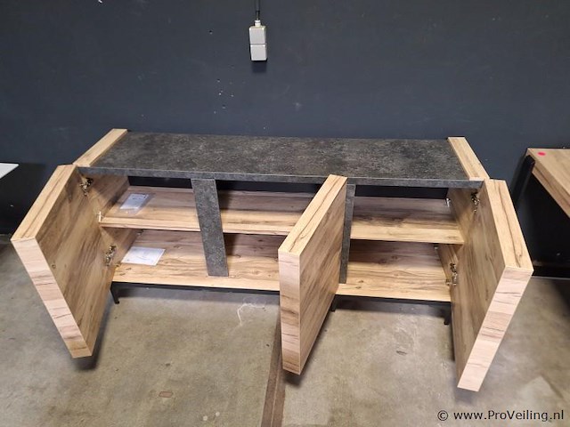Industriële dressoir v.v. eikenkleurige fronten en antraciet frame op metalen poten - afbeelding 6 van  6