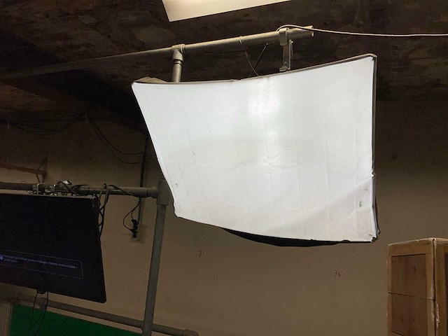 Industriële fotobox | inclusief tv scherm - afbeelding 4 van  10