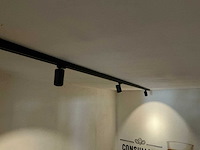 Industriële hang- en spot verlichting met rails - afbeelding 5 van  7