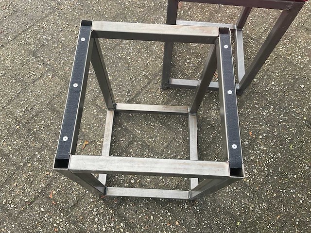 Industriële kruk - voorzien van twee gekleurde zittingen (4x) - afbeelding 2 van  15