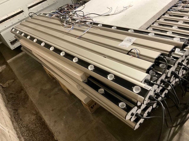 Industriële led lijnarmaturen met adressering (35x) - afbeelding 3 van  5