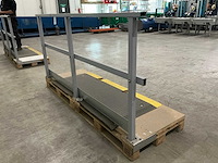 Industriële loopbrug/bordes - afbeelding 2 van  4