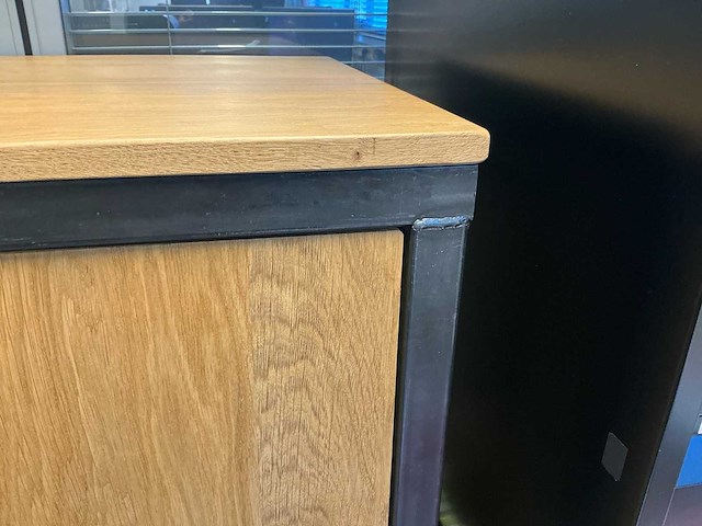 Industriële maatwerk kast – hout/staal - afbeelding 5 van  8