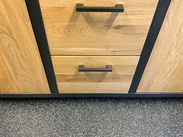 Industriële maatwerk kast – hout/staal - afbeelding 6 van  8