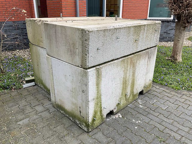 Industriële meng-/centrifugetank - afbeelding 7 van  7