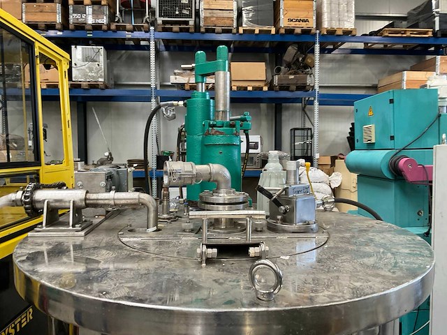 Industriële meng-/centrifugetank - afbeelding 6 van  11