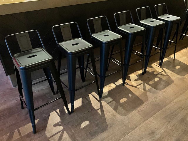 Industriële metalen barkruk met rugleuning (6x) - afbeelding 3 van  6