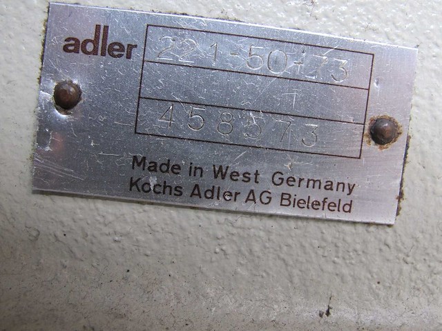 Industriële naaimachine - afbeelding 7 van  15