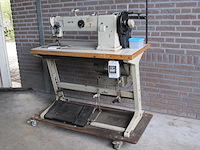 Industriële naaimachine - afbeelding 9 van  15