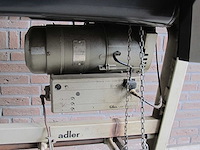 Industriële naaimachine - afbeelding 11 van  15
