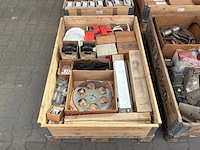 Industriële onderdelen, gereedschap en filters. - afbeelding 4 van  9