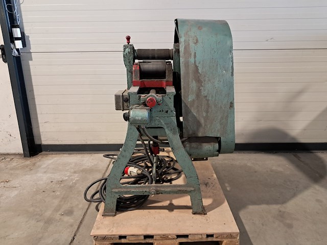 Industriële pers, groen - afbeelding 8 van  13