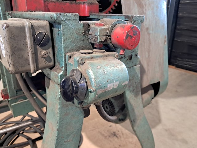 Industriële pers, groen - afbeelding 10 van  13