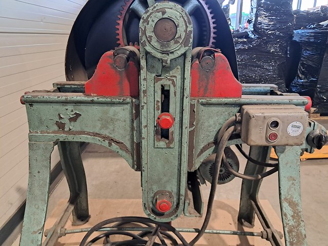 Industriële pers, groen - afbeelding 12 van  13