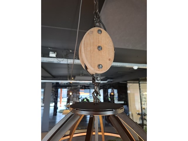 Industriële plafondlamp - afbeelding 3 van  4