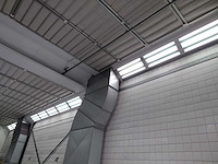 Industriële spuitcabine met geïntegreerde droogfunctie – compleet systeem - afbeelding 3 van  24