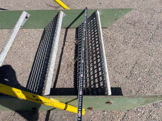 Industriele stalen steektrap 2,60 x 0,90 meter - afbeelding 5 van  7