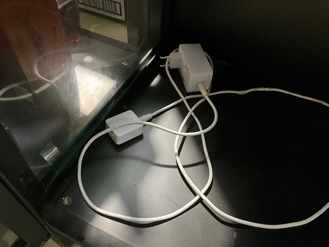 Industriële stalen vitrinekast - afbeelding 6 van  6