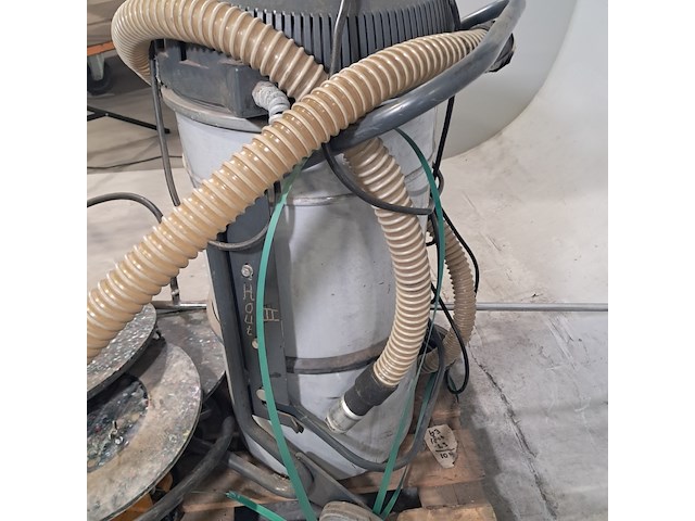 Industriële stofzuiger en vlindermachine, o.a nilfisk - afbeelding 12 van  12
