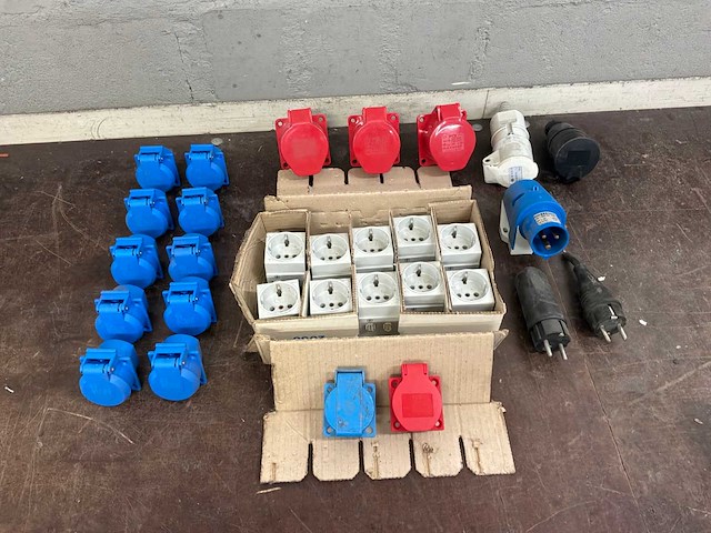 Industriële stopcontacten (28x) - afbeelding 2 van  7