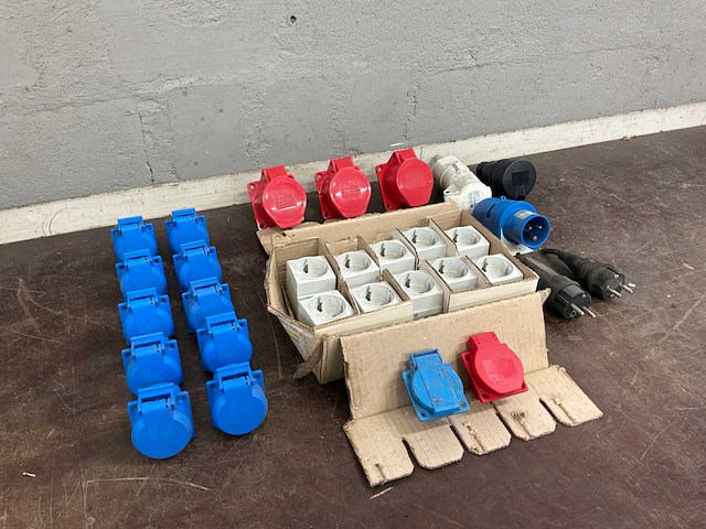 Industriële stopcontacten (28x) - afbeelding 3 van  7