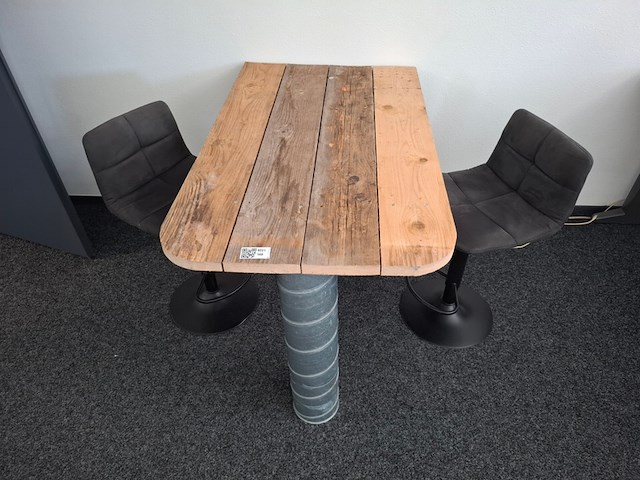 Industriële tafel met 2x kruk - afbeelding 2 van  4