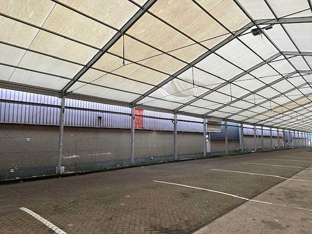 Industriële tent - afbeelding 9 van  13