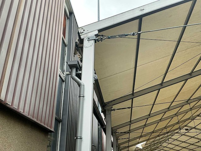 Industriële tent - afbeelding 10 van  13