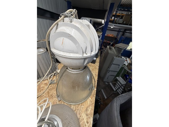 Industriële tl-fabriekslamp, holophane - afbeelding 1 van  2