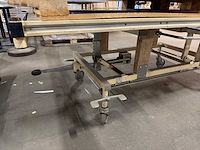 Industriële verrijdbare werktafel / montagetafel met verstelbaar onderstel - afbeelding 3 van  4
