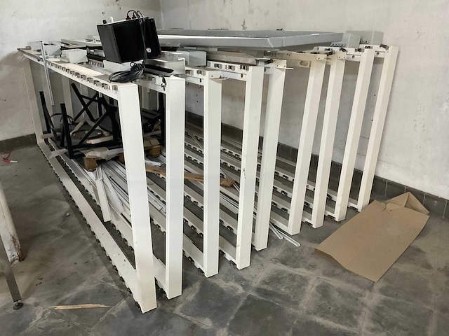 Industriële verstelbare frames voor verlichtingsinstallatie - afbeelding 2 van  6
